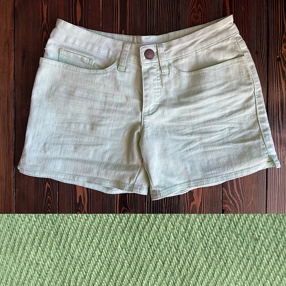 O’NEILL • mint green denim shorts flat front casual summer essential pastel surf